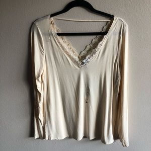 NWT Buckle Long Sleeve